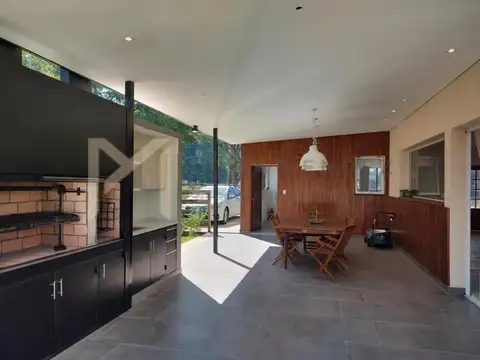 Casa en Venta en Countries y Barrios Cerrados en Campana, USD 220.000