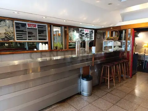 Local en Alquiler en Parque Chacabuco, $ 1.400.000