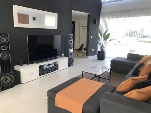 Casa en Venta de 6 dormitorios