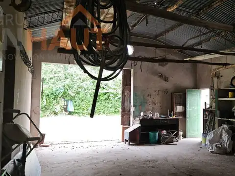 Chacra con galpón 4 esquinas en alquiler