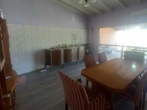 Casa Chalet  en Venta en Zárate, G.B.A. Zona Norte, Argentina