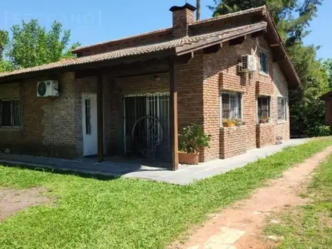 SDA. Venta Casa Parque Sakura, 3 dorm, calle Manuel Gálvez al 600, Parque Sakura  Exaltacion de la Cruz