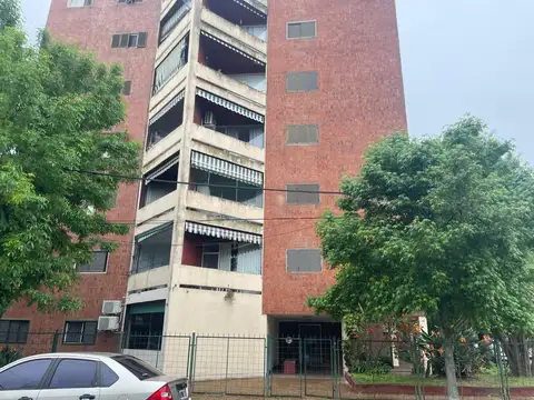 Departamento en venta de 3 habitaciones en Campana