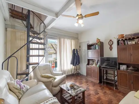 Casa 6 ambientes con 1 baño