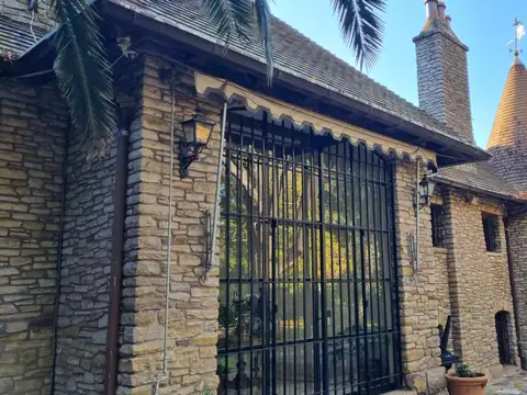 Casa en Alquiler en Acassuso Libertador  /  Solis, USD 22.000