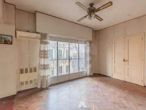 Julio Herrera y Obes 1200