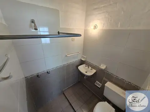 Exclusiva oportunidad  Local + Vivienda + Renta en un solo lugar.