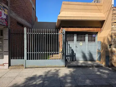 VENTA PH 3 AMBIENTES TERRAZA PROPIA JARDIN COCHERA