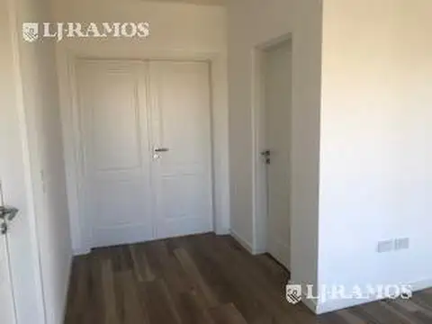 Barrio Riberas - Puertos / Escobar - casa en venta -