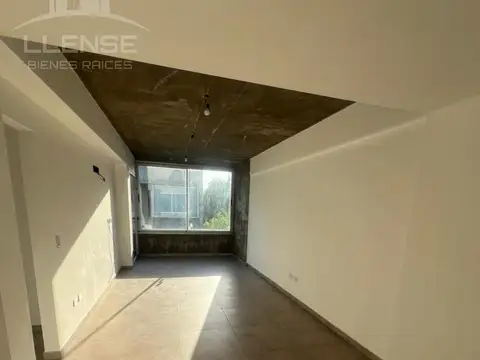 Departamento en Alquiler en Ezpeleta Este, $ 650.000