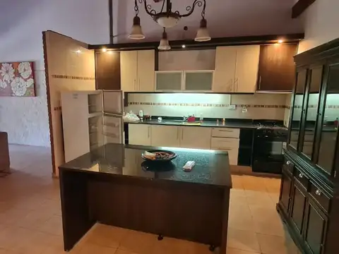 Hipólito Bouchard 2900