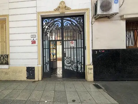 Venta Casa Flores lote propio terraza quincho