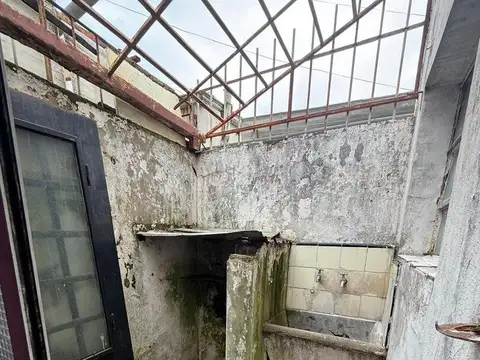 Depto Tipo Casa 2 ambientes con 1 baño