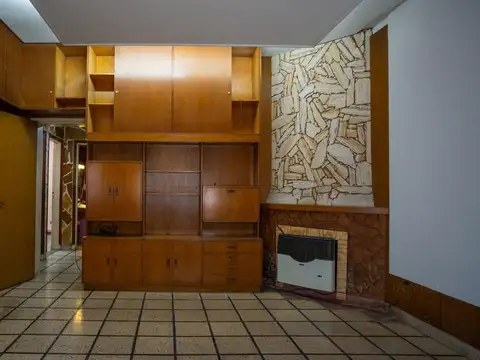 Depto Tipo Casa en Venta 47 años