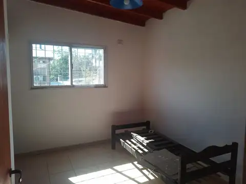 Depto Tipo Casa en Alquiler de 2 dormitorios