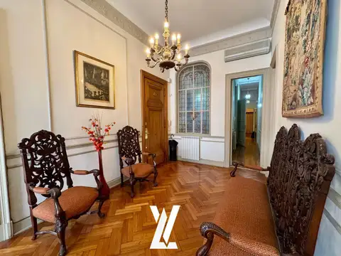 Departamento  Neoclasico 7 ambientes en venta en Retiro