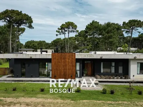 CASA VENTA PINAMAR ALAMOS II MODERNA Y CON PILETA