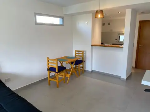 MONOAMBIENTE TEMPORARIO EN ALQUILER LA PLATA