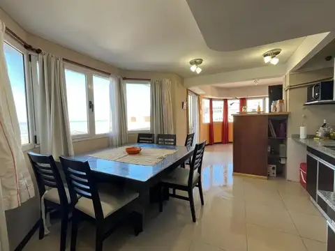 Departamento 4 ambientes con 2 baños