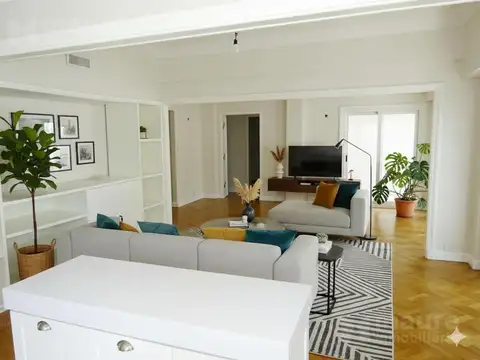 Departamento en venta de 2 dormitorios y escritorio reciclado  con cochera