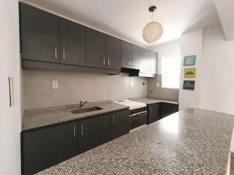 VENTA DEPARTAMENTO 2 AMBIENTES BALCON FRANCES CABALLITO