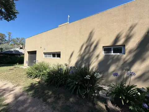 Quinta 3 dormitorios con pileta en Los Robles