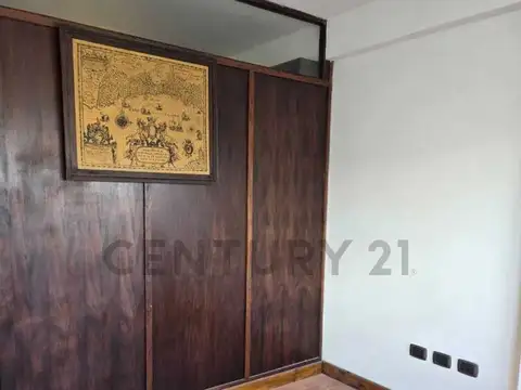 48 e/7 y 8 632600, Piso 0