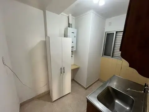 Re/Max alquila depto de 1 dormitorio zona centro