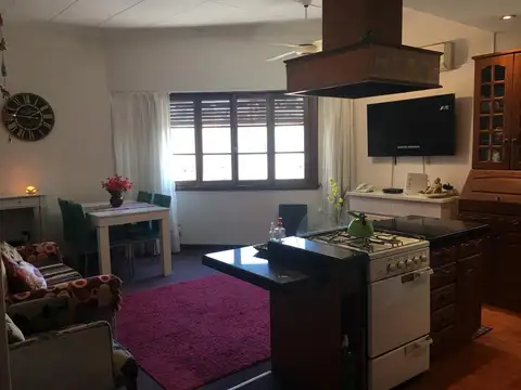 Cnel J Murature 5000, Piso 1