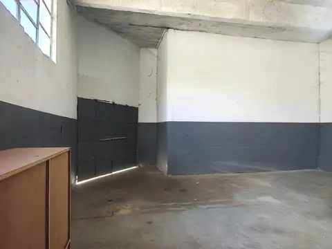 Galpon en Alquiler 10  mts Frente