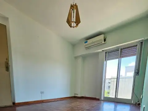 Alte Brown 400, Piso 9