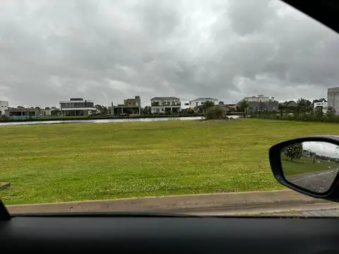 Terreno en Venta 35  mts Fondo