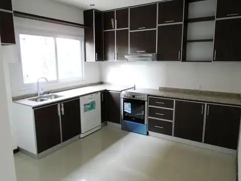 Casa en Venta en Olivos Uzal / Panamericana, USD 220.000