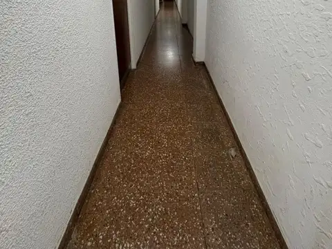 Estrada 1300, Piso 3