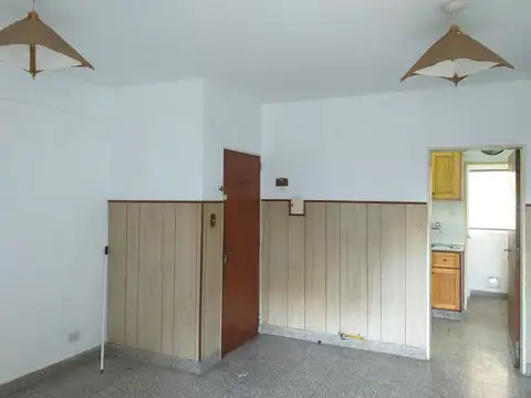 Departamento con todos los servicios, de dos dormitorios en alquiler. SCOLA BRUNO .