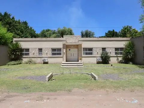 Quinta en Venta en 20 De Junio, USD 395.000