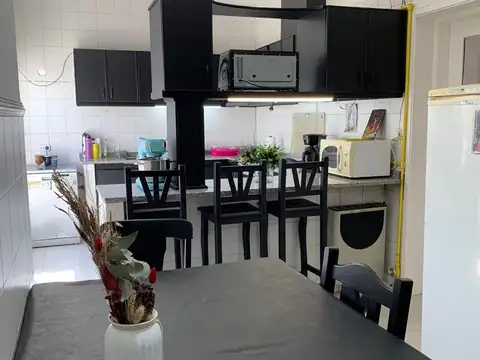 Casa 6 ambientes con 3 baños