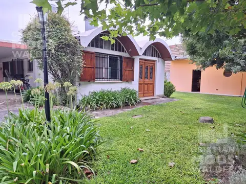 Casa en Venta s/ 2 lotes en Las Glorias, Ing. Maschwitz