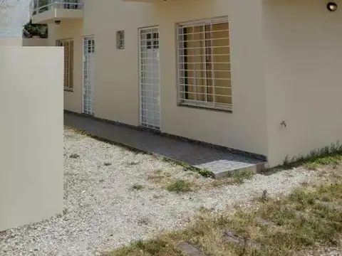 Departamento 18 ambientes con 6 baños