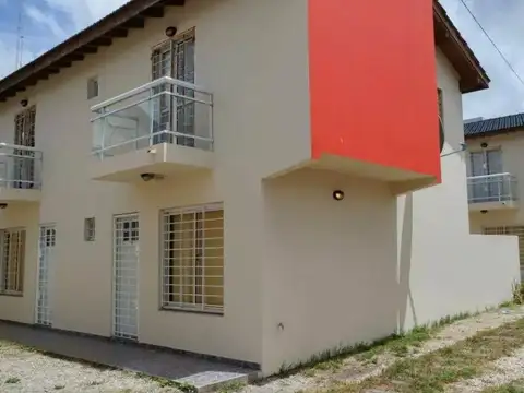 Complejo de Dúplex en venta - 12 Dormitorios 12 Baños - Cocheras - 600Mts2 - Mar del Tuyú