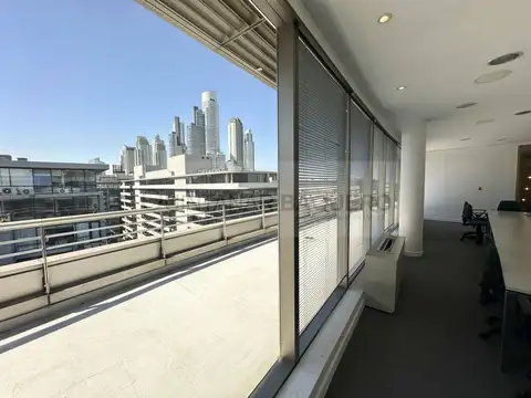 Encarnación Ezcurra 300, Piso 8