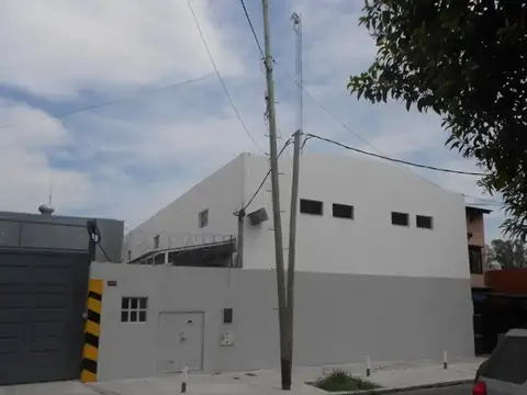 Galpon en Alquiler en Barrio Parque, USD 8