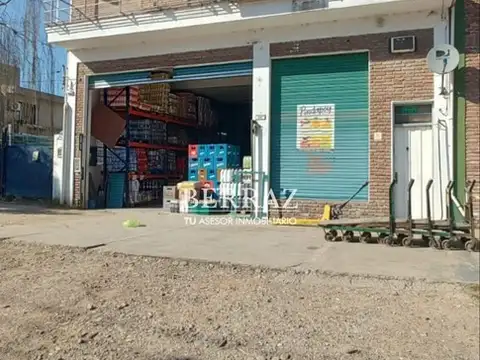 Venta depósito local con vivienda sobre 2 lotes - Ruta 25 Pilar 547,65 m2