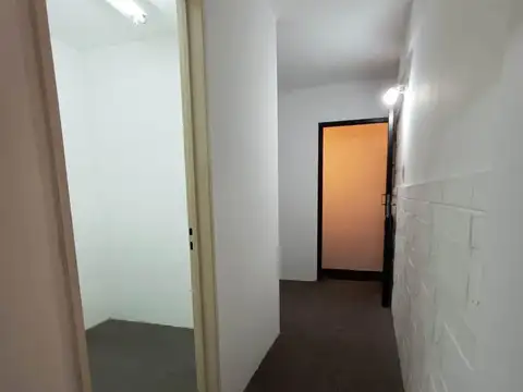 Oficina Comercial en Tapiales