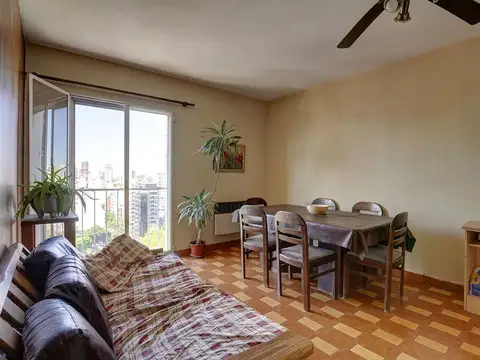 VENTA DEPARTAMENTO 4 AMBIENTES COLEGIALES