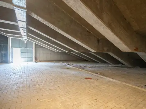 Avenida Alicia Moreau de Justo 800