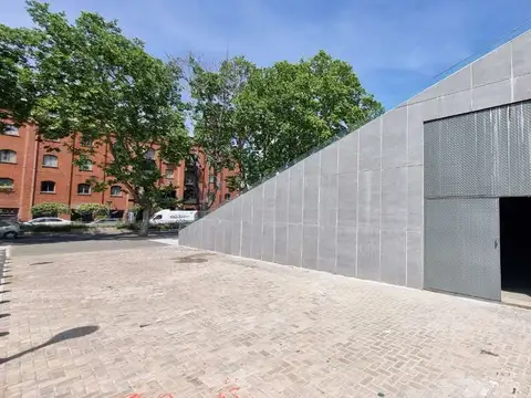 Avenida Alicia Moreau de Justo 800