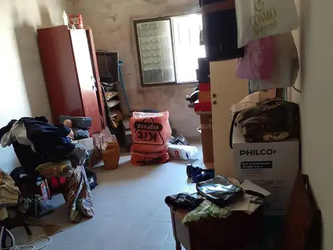 Casa 6 ambientes con 1 baño