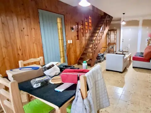 Depto Tipo Casa en Venta de 4 ambientes