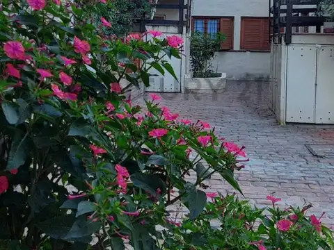 Carlos Washington lencinas 200, Piso 0